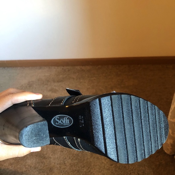 Black Soft boots - Picture 2 of 3